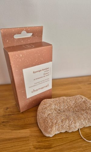 Éponge Konjac nature et brisure de noix